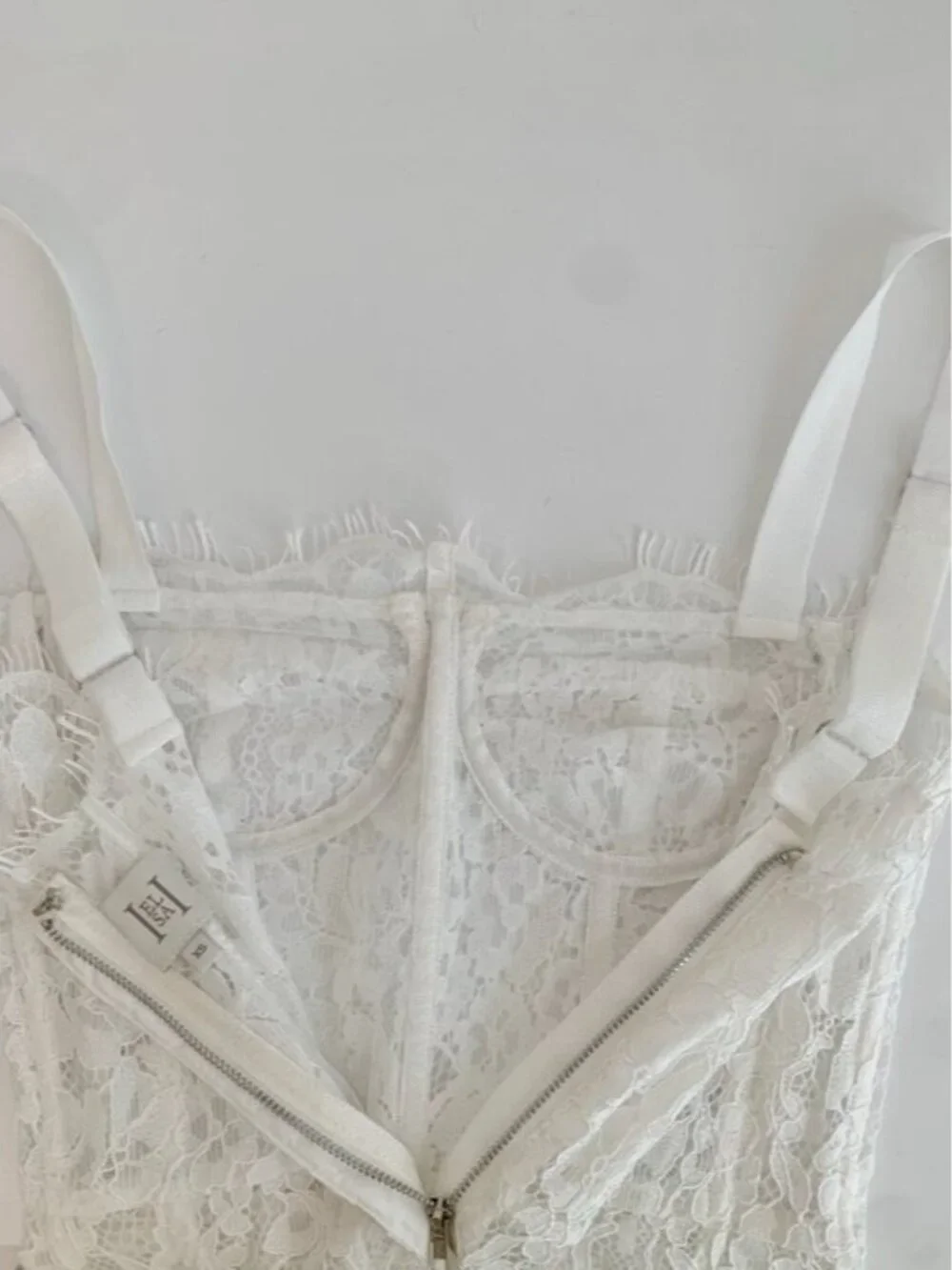 Helsa The Lace Column Dress-White - Picture 12 of 13